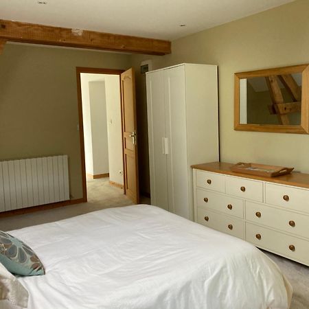 Lac De Lumiere. Relax With Rural Lakeside Living Herry Exterior photo